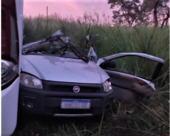 REGIÃO: CASAL MORRE EM ACIDENTE NA RODOVIA ARMANDO DE SALLES OLIVEIRA