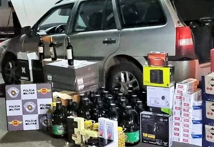 NA ASSIS CHATEAUBRIAND: POLÍCIA PRENDE HOMEM COM CARREGAMENTO DE PRODUTOS DO PARAGUAI