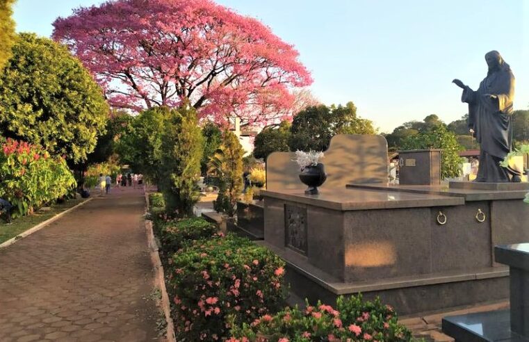 CEMITÉRIO MUNICIPAL DE GUAÍRA ESTÁ SENDO PREPARADO PARA O DIA DAS MÃES