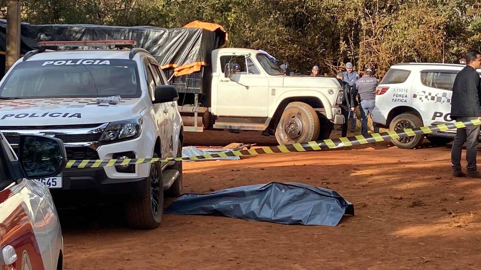 REGIÃO: 3 HOMENS MORREM EM CONFRONTO COM A POLÍCIA DE FRANCA APÓS ROUBO A FAZENDA DE CAFÉ