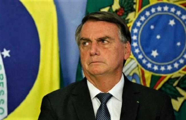 EX-PRESIDENTE BOLSONARO TORNA-SE INELEGÍVEL POR 8 ANOS. TSE JÁ FORMOU MAIORIA PELA DECISÃO