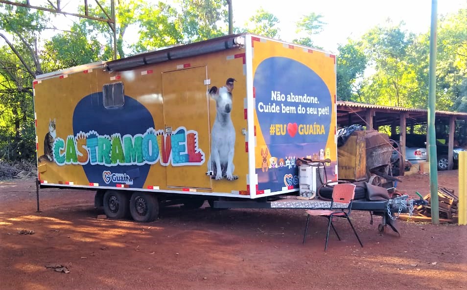 ADQUIRIDO COM DINHEIRO PÚBLICO, CASTRAMÓVEL CONTINUA PARADO EM GUAÍRA