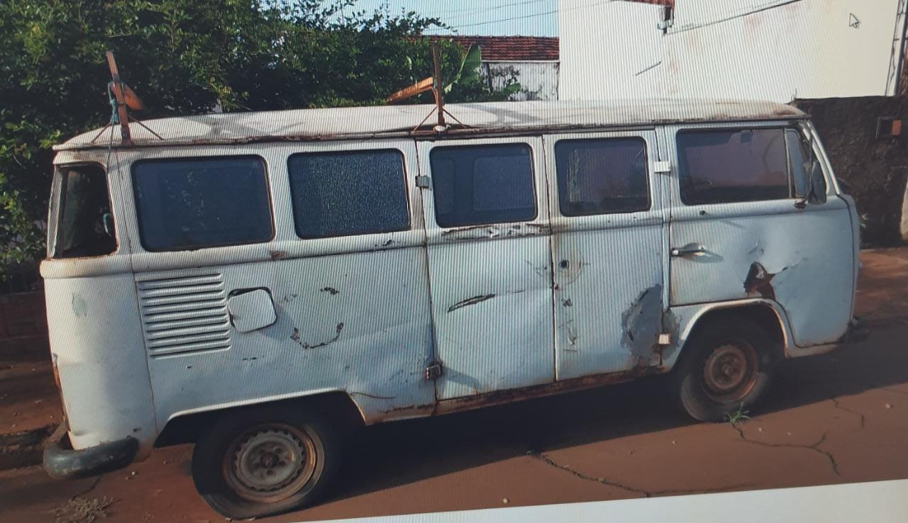 PREFEITURA DE GUAÍRA EMITE NOTIFICAÇÕES SOBRE VEÍCULOS ABANDONADOS NAS VIAS PÚBLICAS