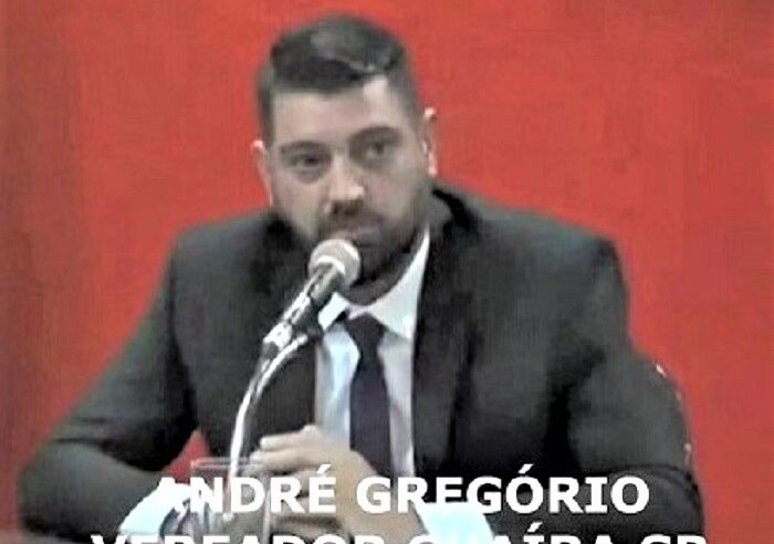 VÍDEO; VEREADOR ANDRÉ GREGÓRIO CELEBRA APROVAÇÃO DE PROJETO QUE RESTITUIU DIREITO A LICENÇA-PRÊMIO DE SERVIDORES DE GUAÍRA