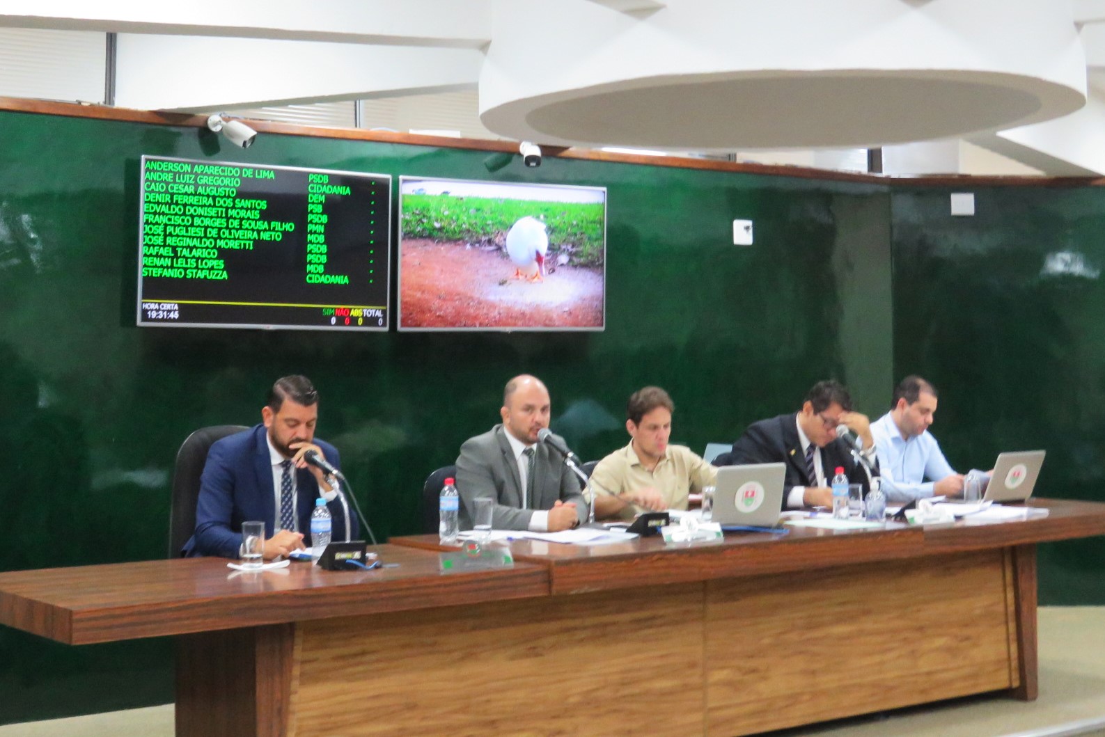 CÂMARA MUNICIPAL DE GUAÍRA REALIZOU SESSÃO ORDINÁRIA. CONFIRA PROJETOS DE LEI APROVADOS