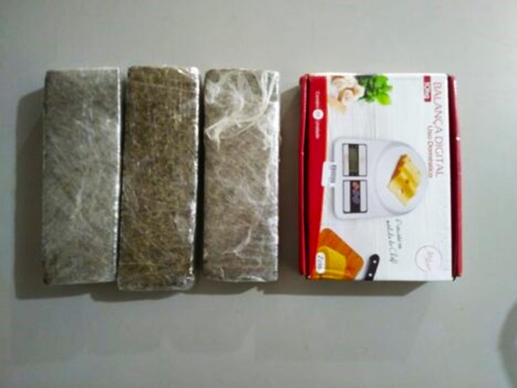 HOMEM É PRESO ACUSADO POR TRÁFICO EM GUAÍRA. POLÍCIA APREENDEU 2 KGS DE MACONHA