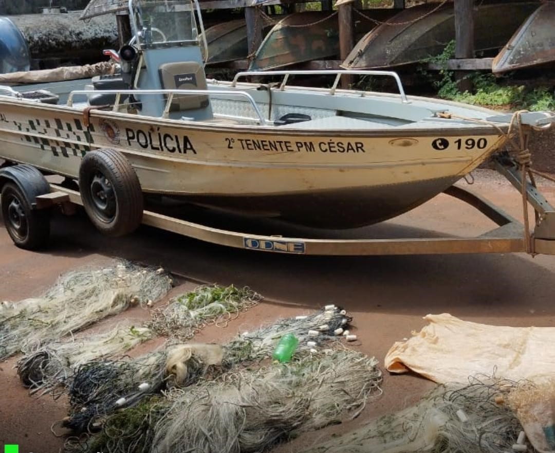 POLÍCIA AMBIENTAL DE FRANCA AUTUA PESCADORES NO RIO GRANDE EM MIGUELÓPOLIS, GUARACI E PEDREGULHO