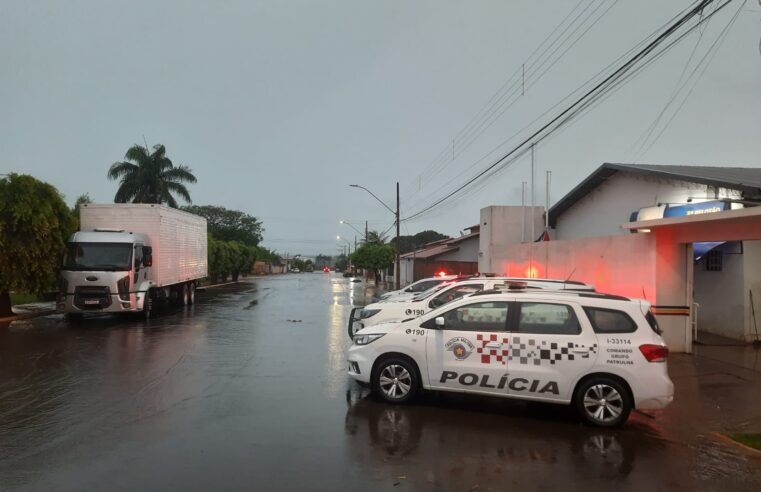 CARGA ROUBADA DE CIGARROS EM ITUMBIARA/GO É APREENDIDA PELA POLÍCIA EM PLANURA/MG. PARTE DA QUADRILHA É PRESA EM BARRETOS/SP