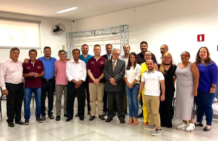 DRA. MARLENE FIGUEIREDO DA OAB GUAÍRA PARTICIPA DE REUNIÃO DO COLÉGIO DE PRESIDENTES EM MONTE ALTO