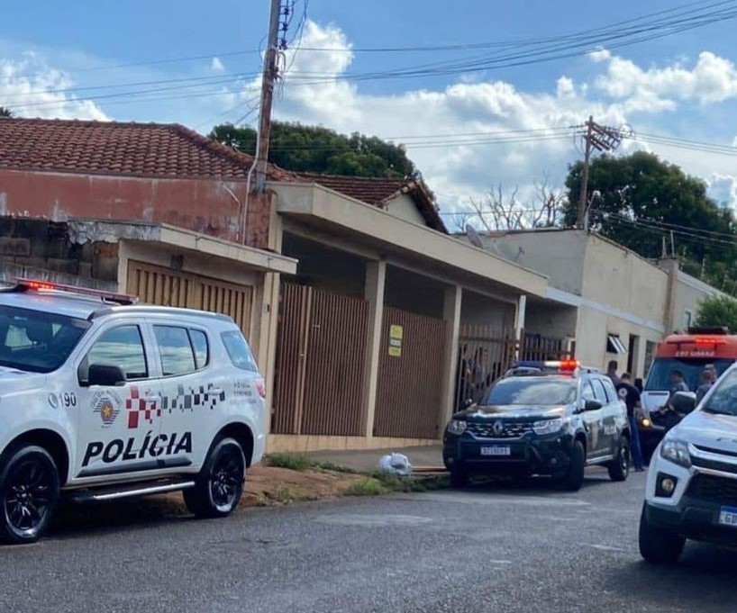 VIOLÊNCIA: APÓS DOPAR, MULHER MATA MARIDO A FACADAS EM SERRANA (SP)