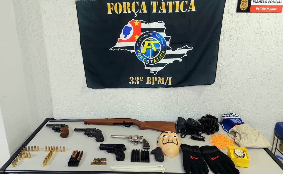 PM E GAECO DEFLAGRAM OPERAÇÃO “FERROLHO” EM BARRETOS. HOUVE PRISÕES E APREENSÕES DE ARMAS