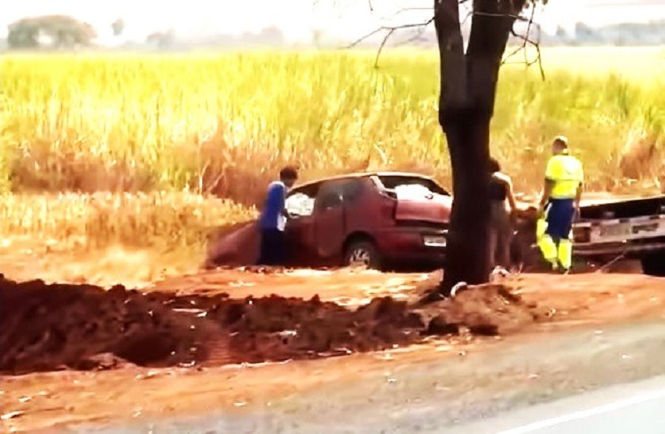 PÁLIO CAPOTA ENTRE MIGUELÓPOLIS E ITUVERAVA