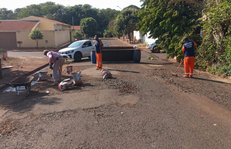 APÓS INTERDIÇÃO DE RUA E REPORTAGEM, PREFEITURA DE GUAÍRA ATENDE REIVINDICAÇÃO DE MORADORA DA BAIXADA