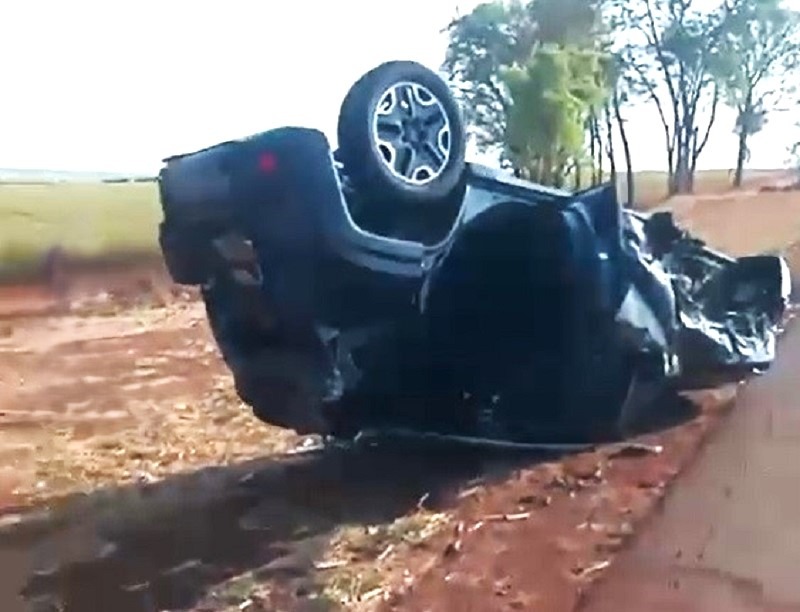 ACIDENTE ENVOLVE CINCO VEÍCULOS NA RODOVIA ASSIS CHATEAUBRIAND ENTRE GUAÍRA E BARRETOS