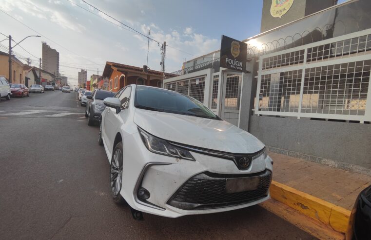 CARRO ROUBADO DE TAXISTA EM BARRETOS É RECUPERADO EM FRUTAL (MG) PELA POLÍCIA CIVIL