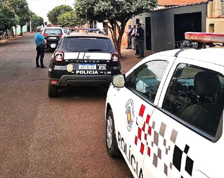 POLÍCIAS, CIVIL E MILITAR, DE GUAÍRA REALIZARAM OPERAÇÃO NO BAIRRO MIGUEL FABIANO NESTA QUARTA-FEIRA, 4