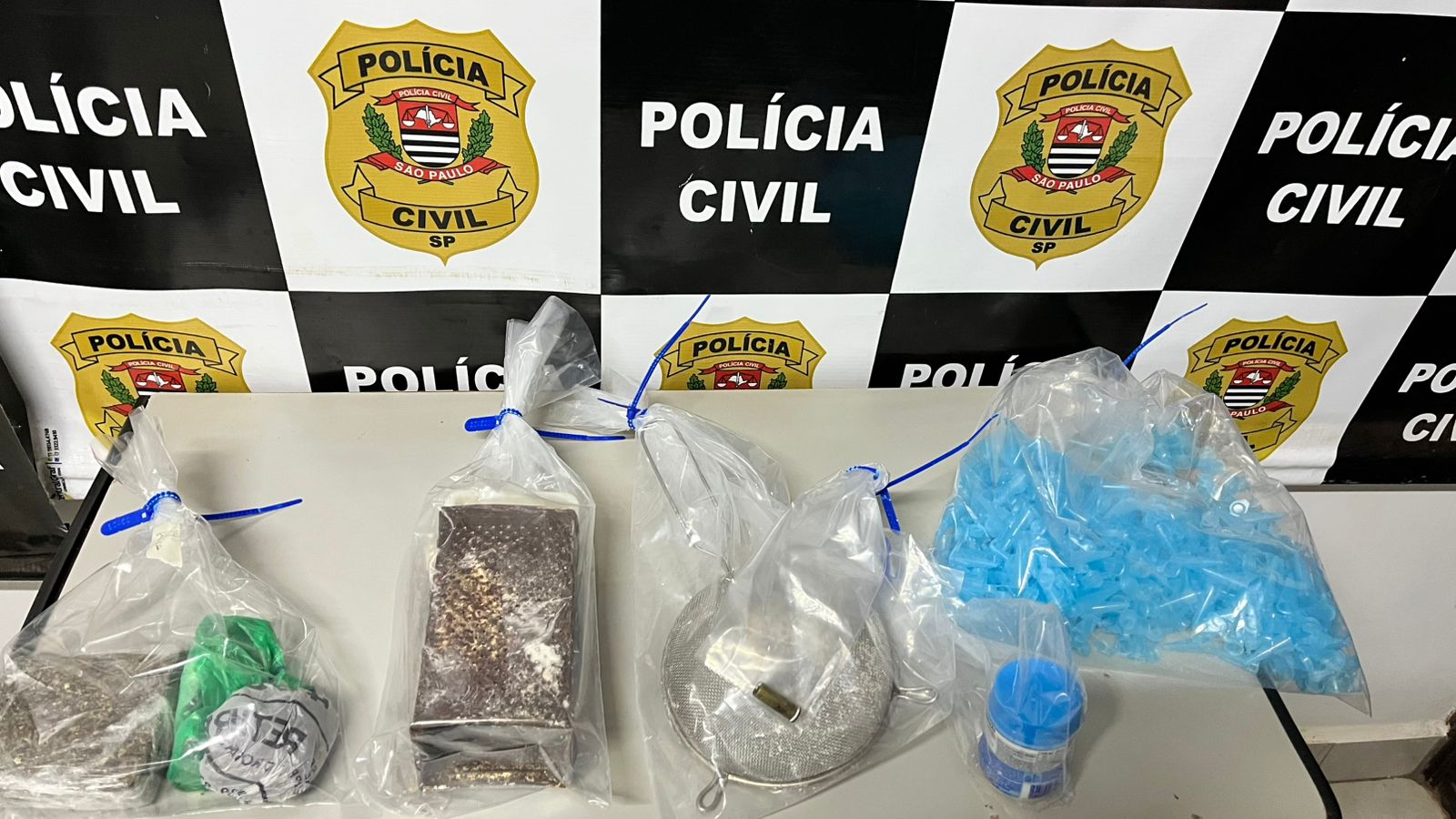 INVESTIGAÇÃO DE HOMICÍDIO LEVA POLÍCIA CIVIL A APREENDER DROGAS E MATERIAIS PARA O TRÁFICO EM BARRETOS