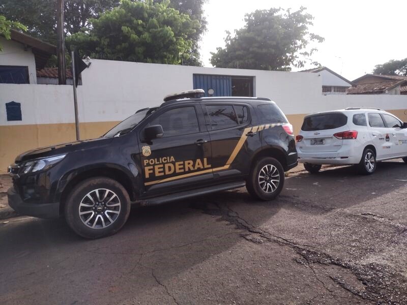 POLÍCIA FEDERAL CUMPRE MANDADOS DE BUSCA E APREENSÃO DURANTE OPERAÇÃO EM BARRETOS