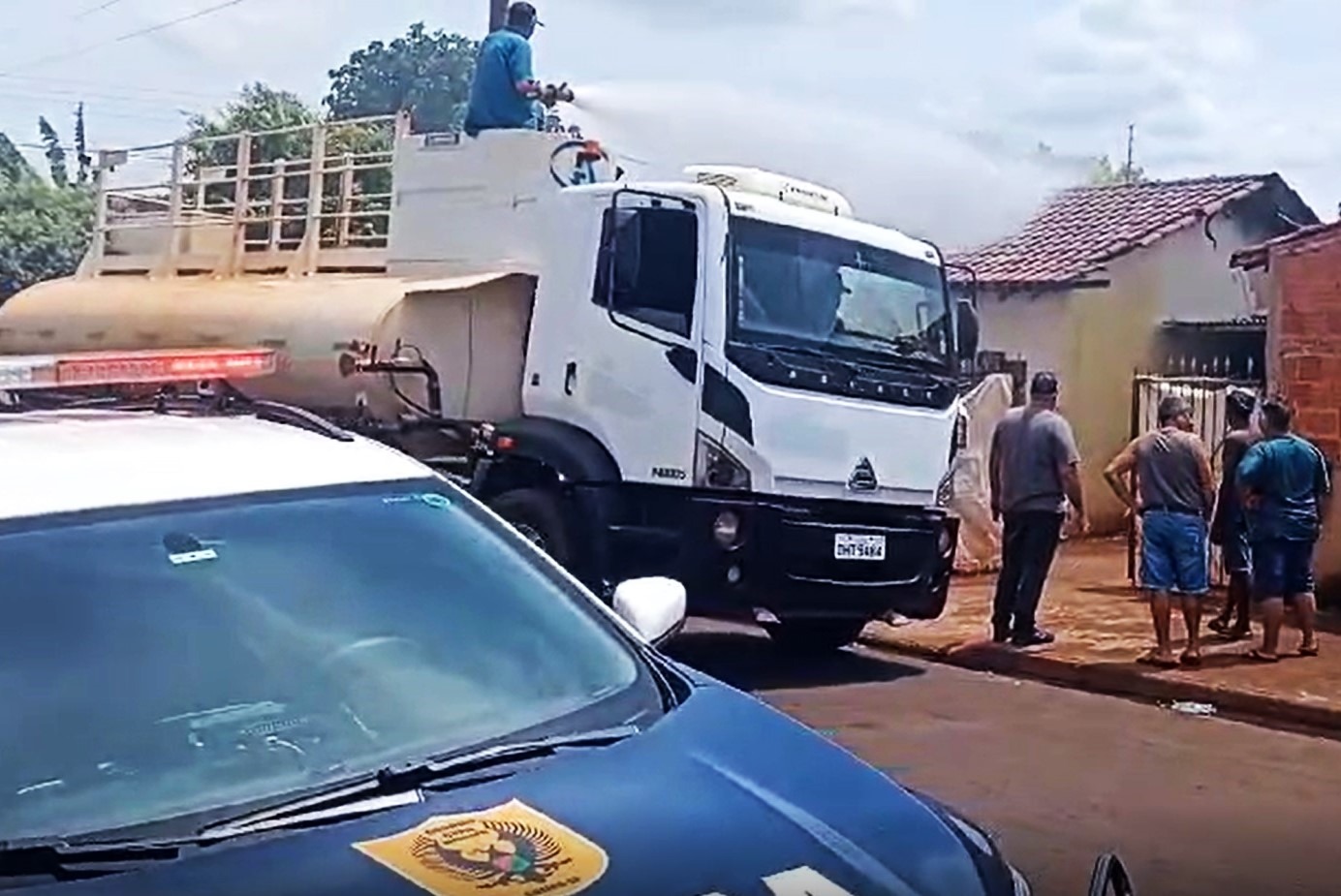 CASA PEGA FOGO EM GUAÍRA