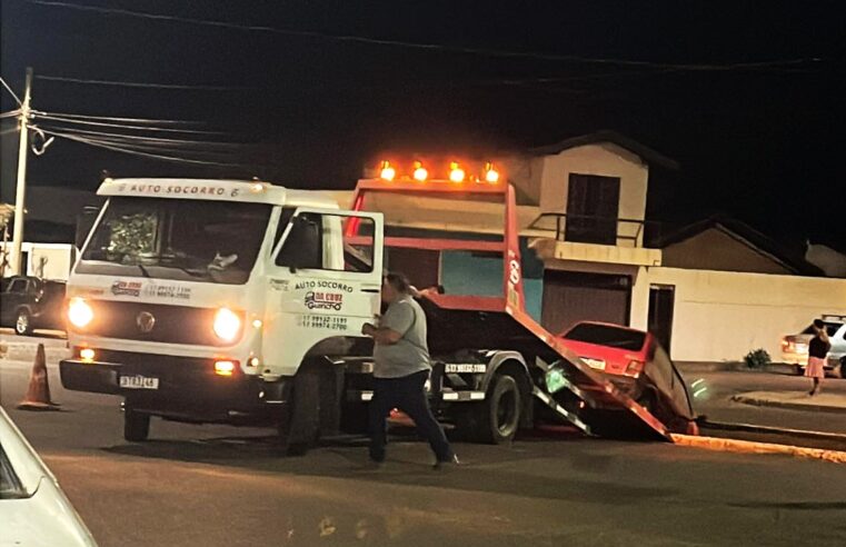 CONDUTOR PERDE CONTROLE E VEÍCULO CAI EM VALETA EM VIA PÚBLICA DE GUAÍRA