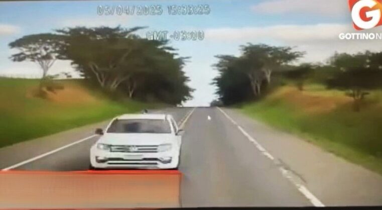 VÍDEO MOSTRA ACIDENTE QUE MATOU PILOTO E O FILHO NO INTERIOR DE SÃO PAULO