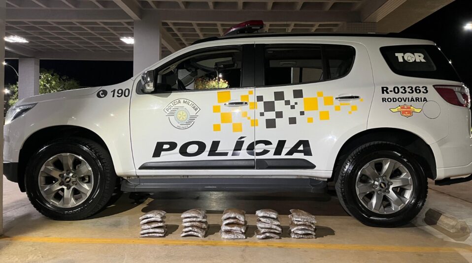 BOLIVIANAS SÃO PRESAS COM DROGAS DENTRO DE ÔNIBUS NA REGIÃO