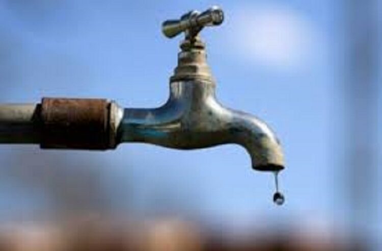 INTERLIGAÇÕES NA REDE DE DISTRIBUIÇÃO PROVOCAM FALTA DE ÁGUA EM TODA CIDADE DE GUAÍRA TERÇA-FEIRA, 3