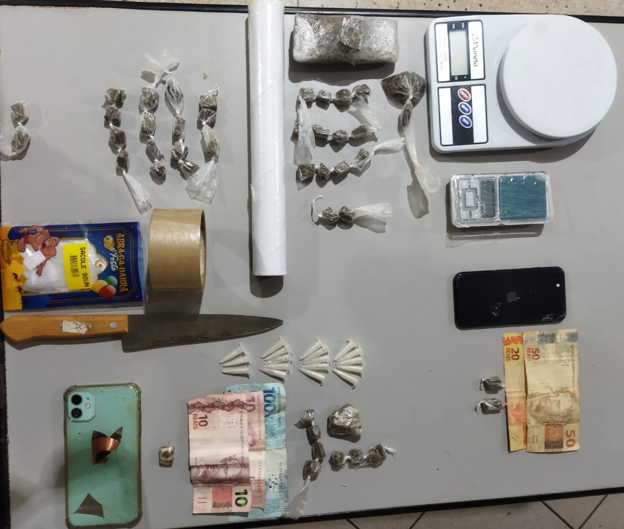 DOIS HOMENS SÃO PRESOS EM GUAÍRA SUSPEITOS DE ENVOLVIMENTO COM O TRÁFICO DE DROGAS