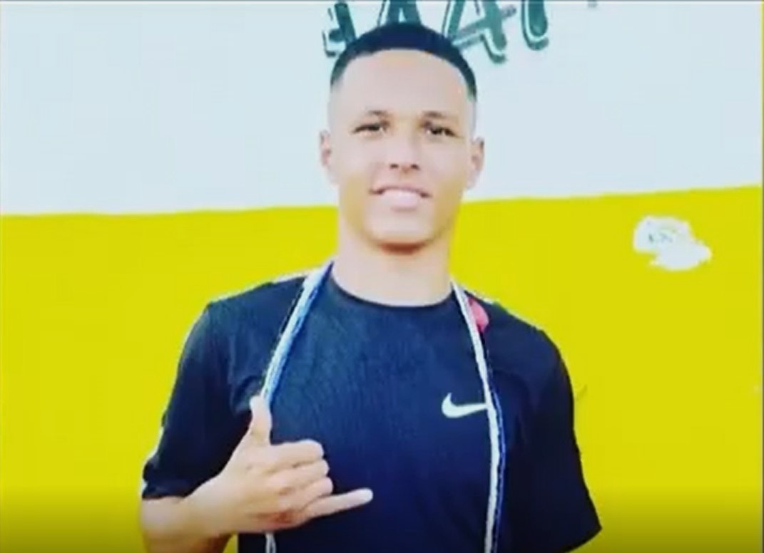 ACUSADO DE MATAR HOMEM A PAULADAS, EM IPUÃ, SE ENTREGA À POLÍCIA