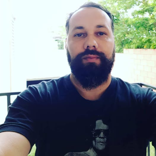 ENCONTRADO CORPO DE MOTORISTA DE CARRO QUE CAIU NO RIO GRANDE APÓS ACIDENTE ENVOLVENDO CARRETAS SOBRE A PONTE DA VOLTA GRANDE