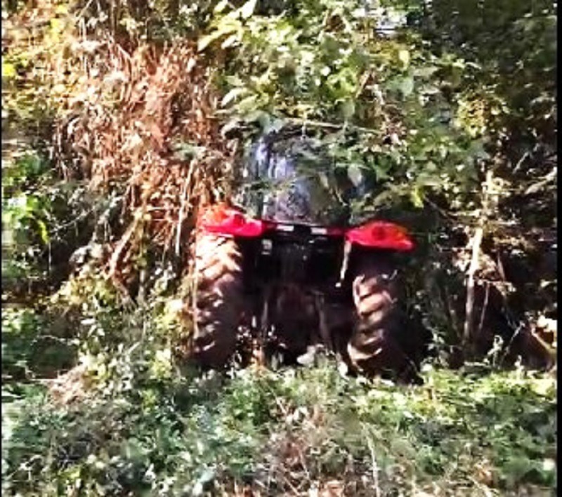 POLÍCIA INVESTIGA FURTO DE CAMINHÃO E TRATOR EM COLINA (SP)