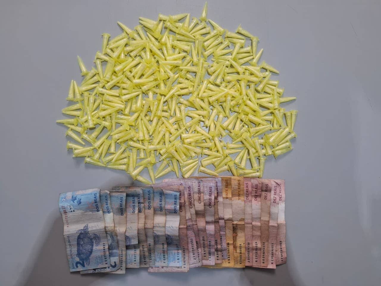 MULHER É PRESA EM GUAÍRA ACUSADA DE ENVOLVIMENTO COM O TRÁFICO DE DROGAS