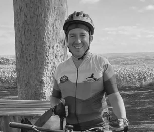 HOMEM MORRE, NESTE DOMINGO (21) DURANTE PROVA DE CICLISMO EM IPUÃ (SP)