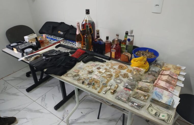POLÍCIA DESMANTELA ORGANIZAÇÃO CRIMINOSA ESPECIALIZADA EM ROUBOS A RESIDÊNCIAS NA REGIÃO