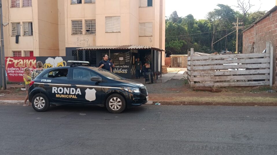 OPERAÇÃO FECHA COMÉRCIOS IRREGULARES EM CONJUNTO HABITACIONAL DE BARRETOS