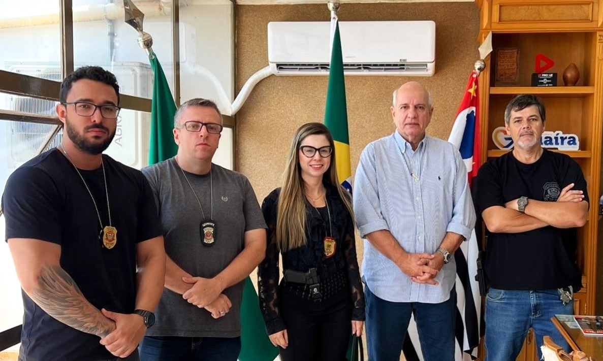 POLÍCIA CIVIL E PREFEITURA DISCUTEM MELHORIAS PARA A DELEGACIA DA MULHER DE GUAÍRA (SP)