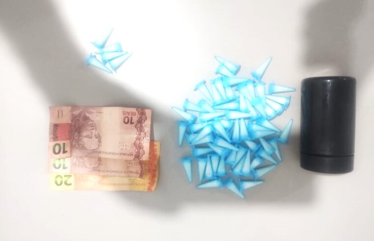 SUSPEITA DE ENVOLVIMENTO COM O TRÁFICO É PRESA PELA PM NO JARDIM PAULISTA EM GUAÍRA