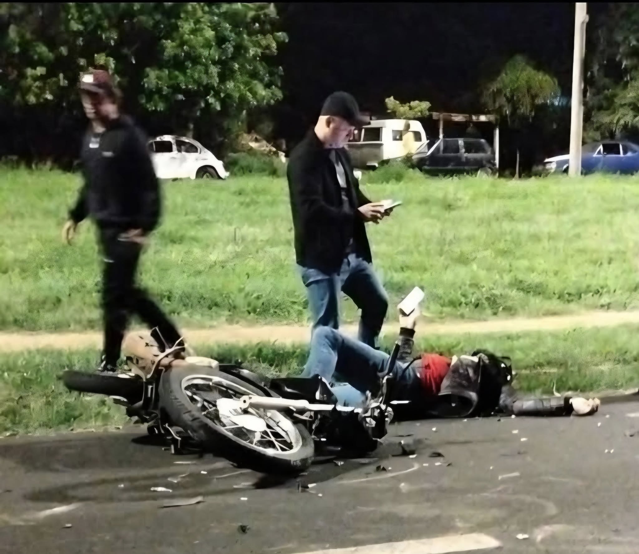 ACIDENTE ENTRE MOTO E VACA DEIXA MOTOCICLISTA FERIDO EM BARRETOS