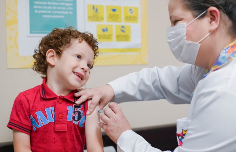 MULTIVACINAÇÃO EM GUAÍRA: ATUALIZE A CADERNETA DE VACINAÇÃO DOS SEUS FILHOS