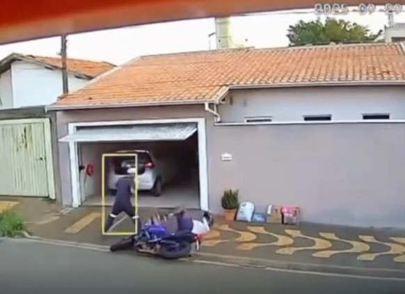 BRIGA ENTRE VIZINHOS TERMINA COM DISPARO DE ARMA DE FOGO E HOMEM FERIDO GRAVEMENTE. VÍDEO