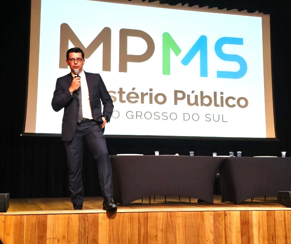 DELEGADO DE BARRETOS PARTICIPA COMO PALESTRANTE EM SIMPÓSIO PROMOVIDO PELO MINISTÉRIO PÚBLICO DO MATO GROSSO DO SUL
