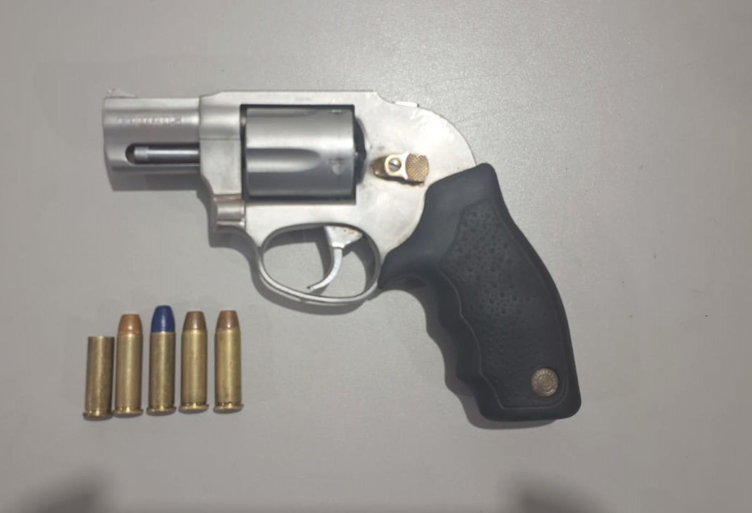 POLÍCIA REGISTRA DISPARO DE ARMA DE FOGO DURANTE BRIGA NO PARQUE MARACÁ EM GUAÍRA