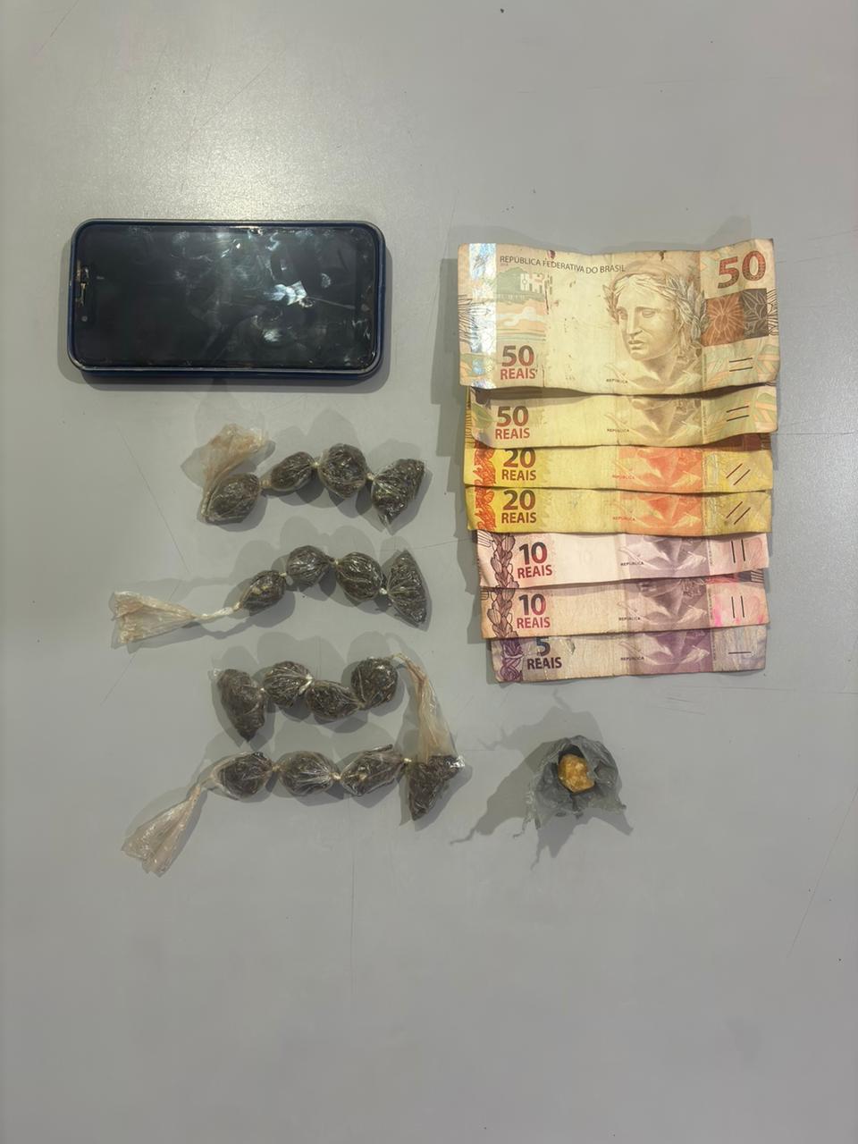 SUJEITO É PRESO EM GUAÍRA SUSPEITO DE ENVOLVIMENT OCOM O TRÁFICO DE DROGAS