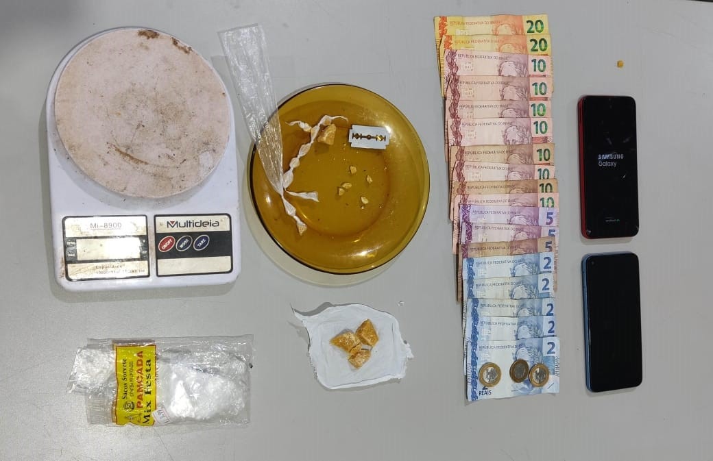 DUAS PESSOAS SÃO DETIDAS, EM GUAÍRA, SUSPEITAS DE ENVOLVIMETNO COM O TRÁFICO DE DROGAS