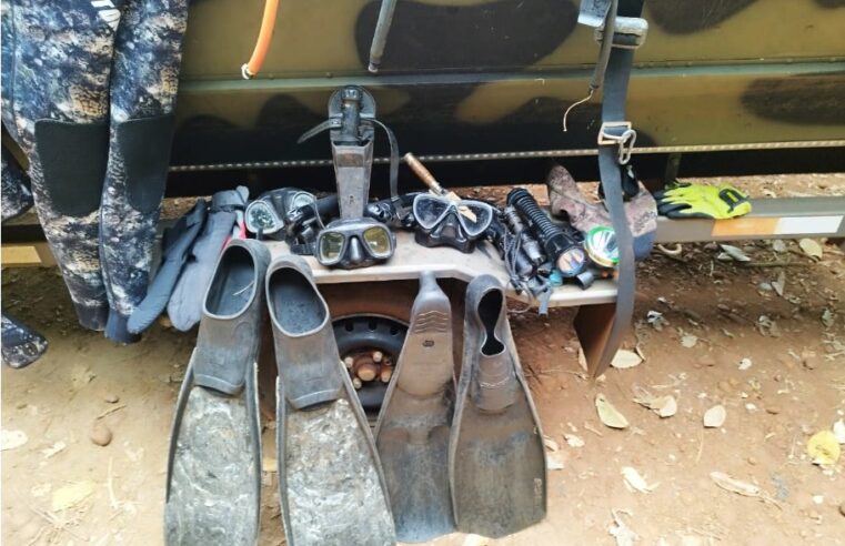 PESCADORES SÃO FLAGRADOS, EM ÁREA PROIBIDA, COM MATERIAL PARA PESCA SUBAQUÁTICA NO RIO GRANDE EM COLÔMBIA (SP)