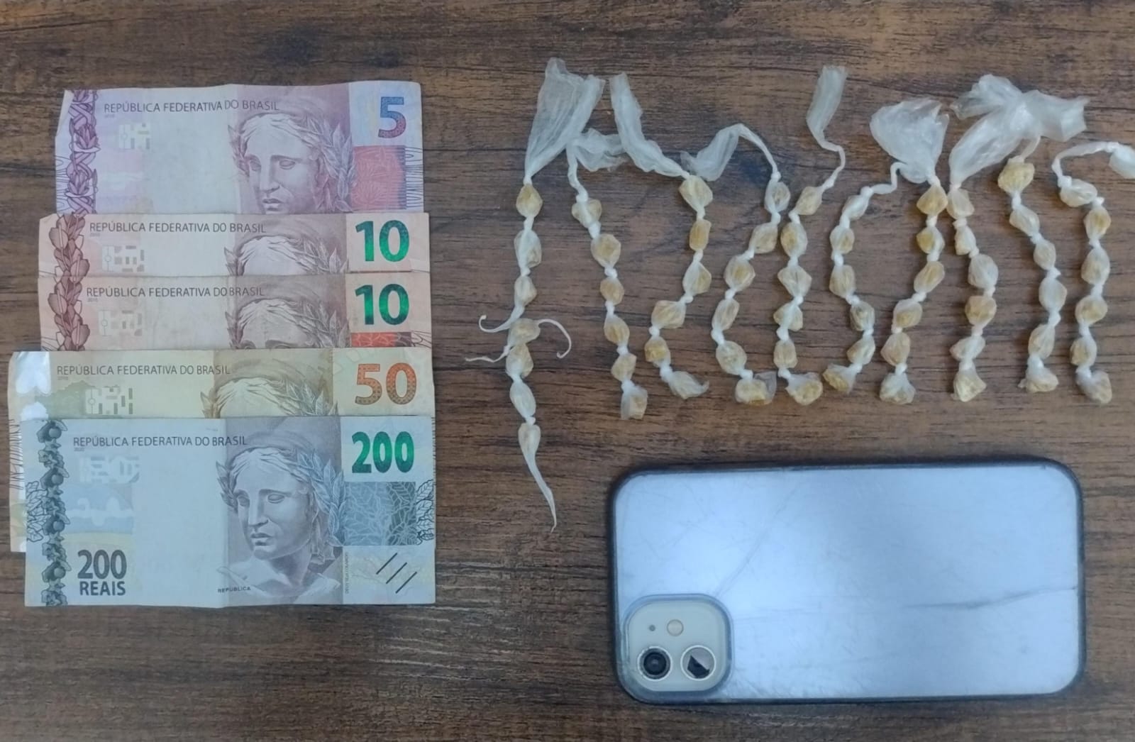 MENOR É APREENDIDO POR USPEITA DE ENVOLVIMENTO COM O TRÁFICO EM GUAÍRA