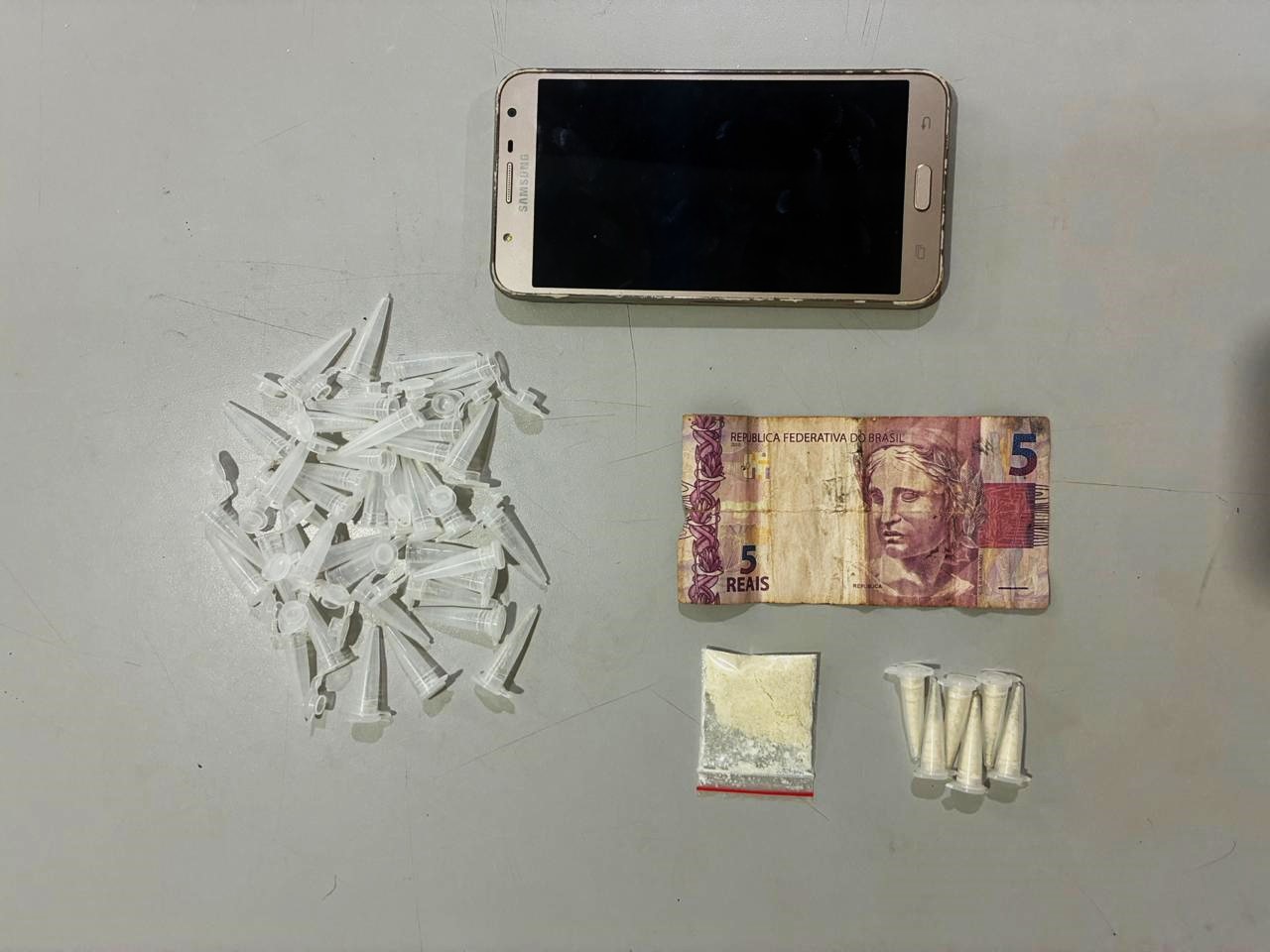 HOMEM É PRESO NO ELDORADO EM GUAÍRA ACUSADO DE ENVOLVIMENTO COM O TRÁFICO DE DROGAS