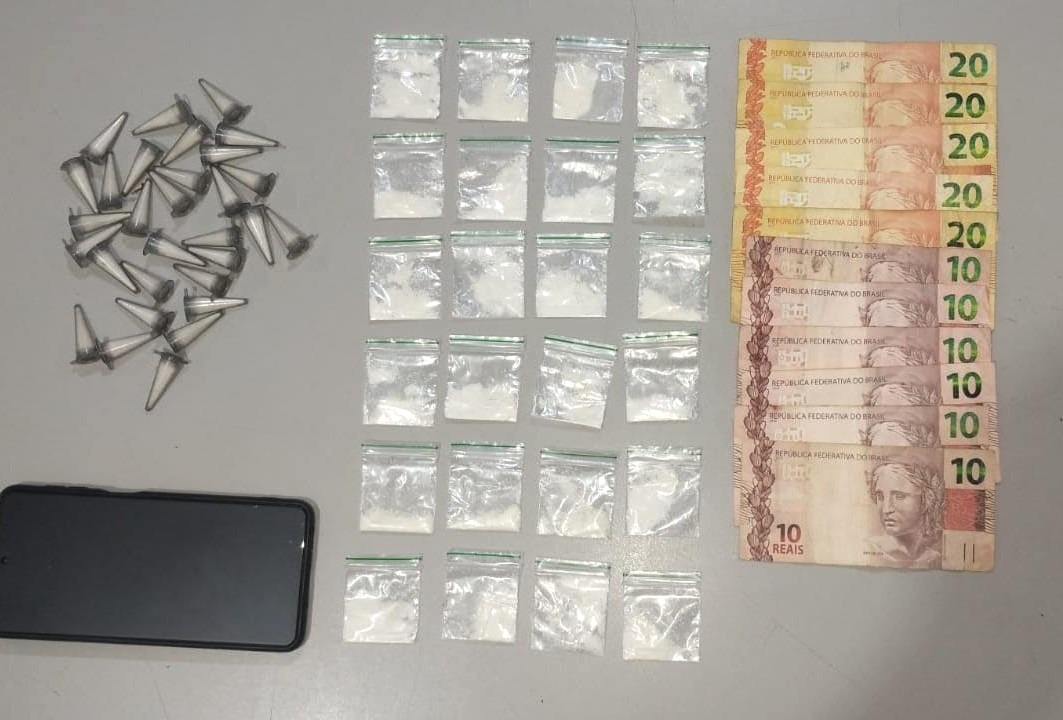 SUJEITO É PRESO ACUSADO DE ENVOLVIMENTO COM O TRÁFICO EM GUAÍRA