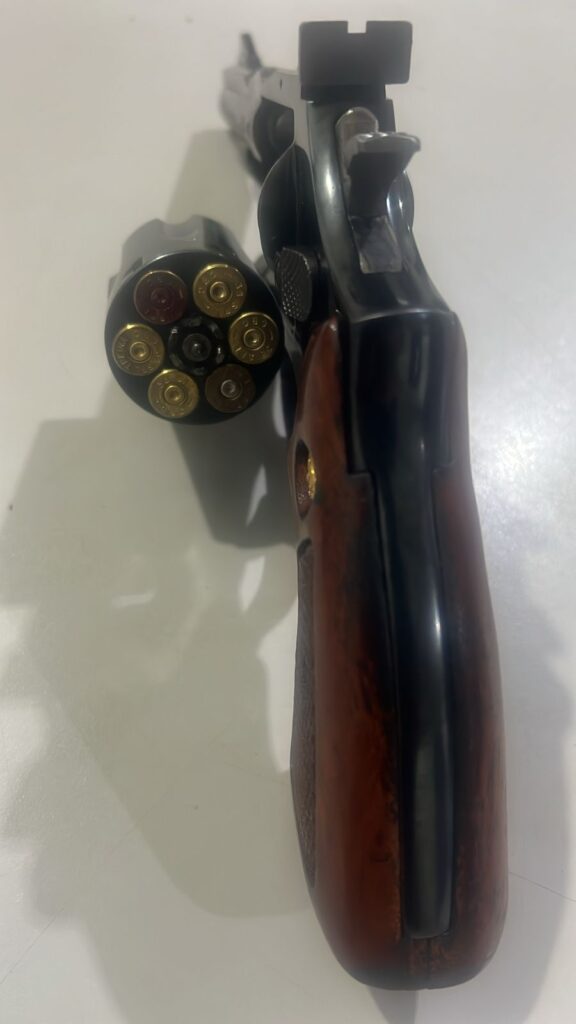 MULHER É ACUSADA DE MATAR O MARIDO A TIROS EM BARRETOS