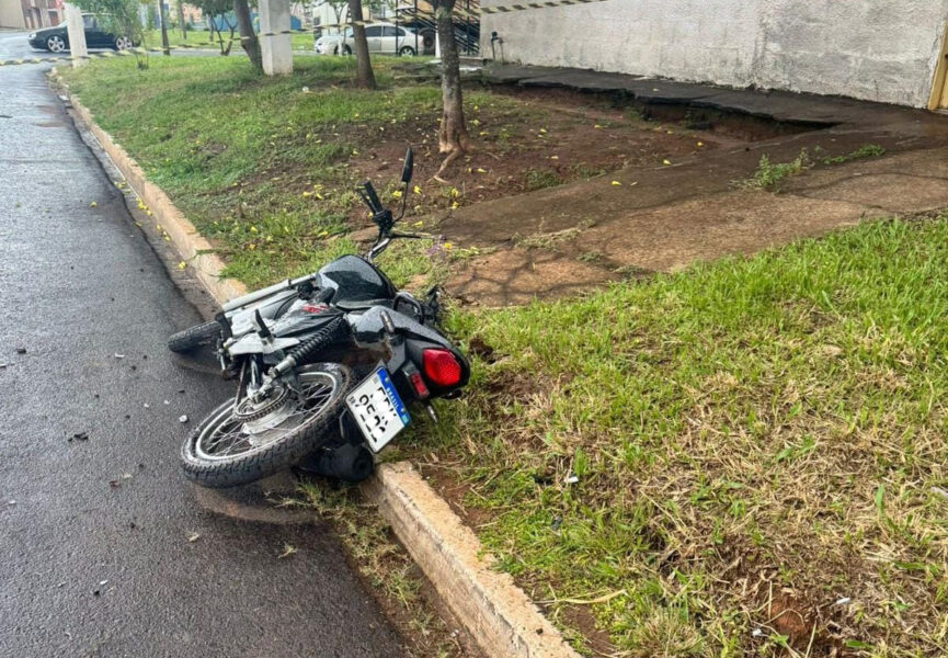 REGIÃO: ADOLESCENTE MORRE EM COLISÃO DE MOTO CONTRA POSTE EM SEVERÍNIA (SP)